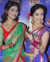 Kashmira Kulkarni and Manasi Naik