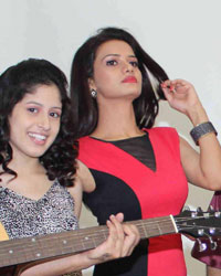 Music Meri Jaan Poster Shoot