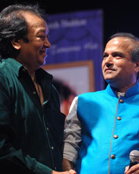 Bhupinder Singh, Suresh Wadkar and Waheeda Rehman