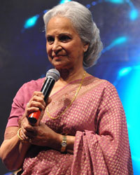 Suresh Wadkar, Waheeda Rehman and Sanjeevani Bhelande