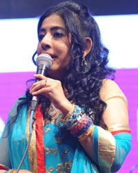 Waheeda Rehman and Sanjeevani Bhelande