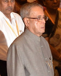 The President of India, Shri Pranab Mukherjee while presenting a National Florence Nightingale Award to Nursing Personnel on the occasion of International Nurses Day at Rashtrapati Bhavan in New Delhi