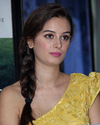 Evelyn Sharma