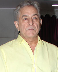 Dilip Tahil