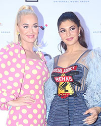 Katty Perry and Jacqueline Fernandez