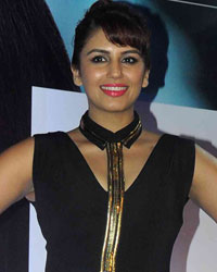 Huma Qureshi launches Oriflame's The One cosmetics range in Mumbai