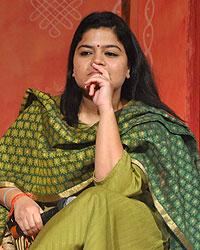 Poonam Mahajan