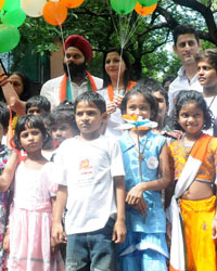 Gurpreet Kaur Chadha  with Mohit Raina and Ramji Gulati