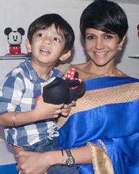 Mandira Bedi with his son Veer