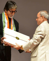 Amitabh Bachchan, The Honourable President of India Shri Pranab Mukherji and Shoojit Sircar