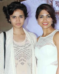 Model Shweta Roy and Parvathy Omanakuttan