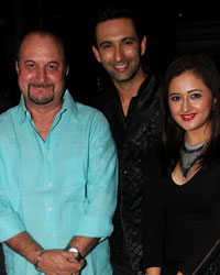 Raju Kher, Nandish Sandhu and Rashmi Desai