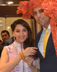 PN Gadgil Jewellers Store Launch