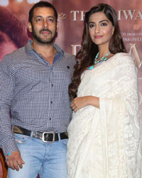 Salman Khan and Sonam Kapoor at Prem Ratan Dhan Payo Song Launch