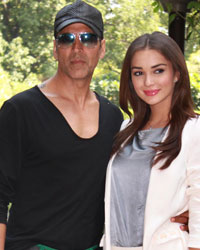 Akshay Kumar and Amy Jackson