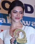 Deepika Padukone was awarded the Smita Patil Memorial Award for her contribution to the film industry