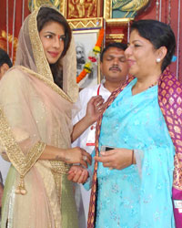 Darshan Kumar, Priyanka Chopra and Madhu Chopra