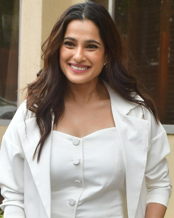 Promotion Of Andhera Series