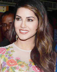 Promotion of Ek Paheli Leela