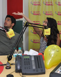 Sidharth Malhotra, Shraddha Kapoor and Mohit Suri promote 'Ek Villain' at Radio Mirchi