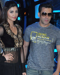 Daisy Shah and Salman Khan