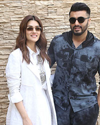 Kriti Sanon and Arjun Kapoor