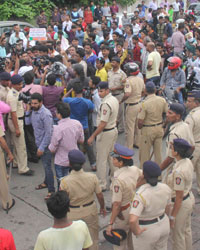 BJP protest against Salman Khan on tweeting about Yakub Memon