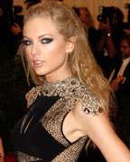 Singer Taylor Swift arrives at the Metropolitan Museum of Art Costume Institute Benefit celebrating the opening of 'PUNK- Chaos to Couture' in New York