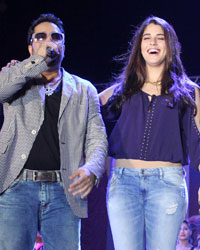 Mika Singh, Tanuj Virwani, Izabelle Leite and Aditya Seal