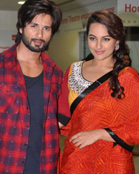 Sonakshi Sinha and Shahid Kapoor