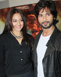 Sonakshi Sinha and Shahid Kapoor