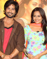 Shahid Kapoor, Sonakshi Sinha, Sonu Sood and Prabhu Deva