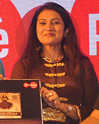 Raveena launches Lalitya Munshaw's album 'Rab Piya'