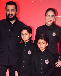 Riteish Deshmukh and  and Genelia D'Souza with their kids Dhiran and Amit