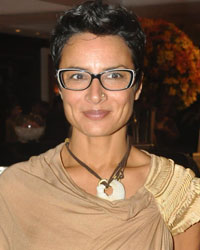 Adhuna Akhtar