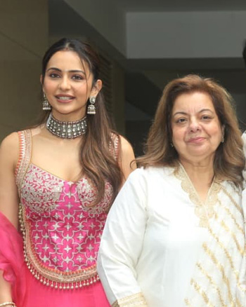 Rakul Preet Singh, Pooja Bhagnani, Vashu Bhagnani and Jackky Bhagnani