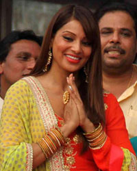 Chunkey Pandey and Bipasha Basu