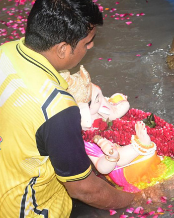 Ranbir Kapoor Ganpati Visarjan