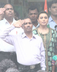 Rani Mukerjee during Support My School Campaign