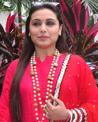 Rani Mukherjee at LalBaug Raja