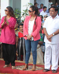 Rani Mukherjee Flags off Women Beat Marshall