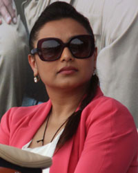 Rani Mukherjee Flags off Women Beat Marshall