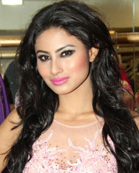 Mouni Roy