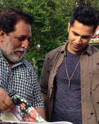 Photographer RT Chawla and Varun Dhawan