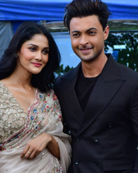 Sushrii Mishraa and Aayush Sharma promote their movie ruslaan on the set of Dance Deewane 4