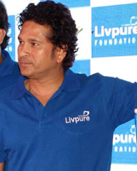 Sachin launches Shuddh Paani Swastha Bharat Campaign