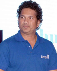 Sachin launches Shuddh Paani Swastha Bharat Campaign