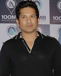 Sachin Tendulkar Unveils 100MB App