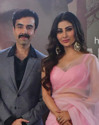 Naveen Kasturia and Mouni Roy