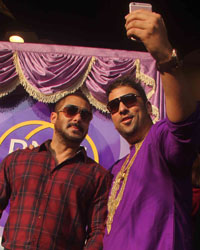 Salman Khan and Sonam Kapoor launch P N G Jewellers logo Parampara Achai Ki